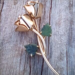 Vintage Gold Tone Double Rose Brooch Green Lucite Leaves 2.25 Inch